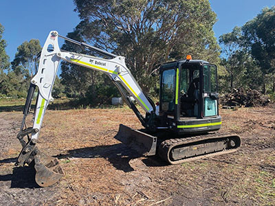 Eco-Land-Clearing-Excavator-on-site-Margaret-River