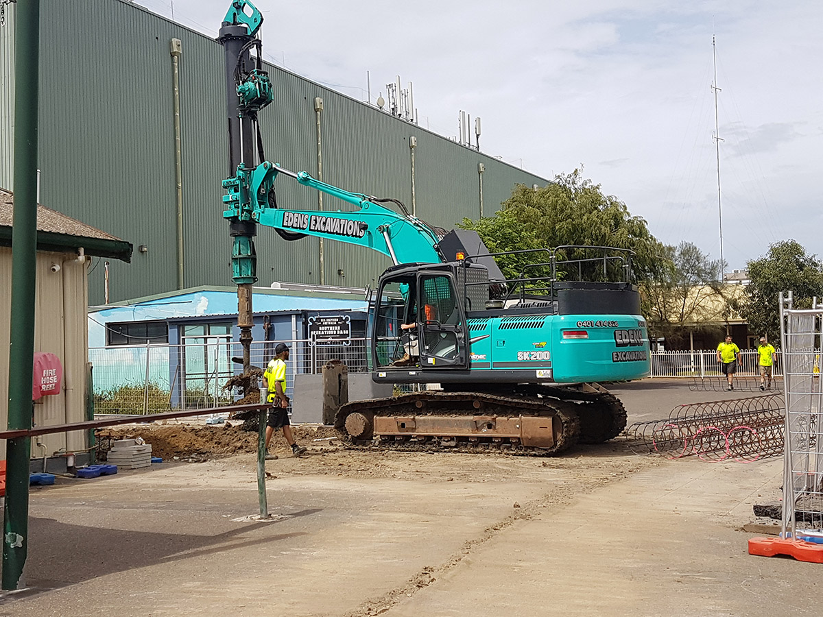 Edens_Excavations_Excavator_50