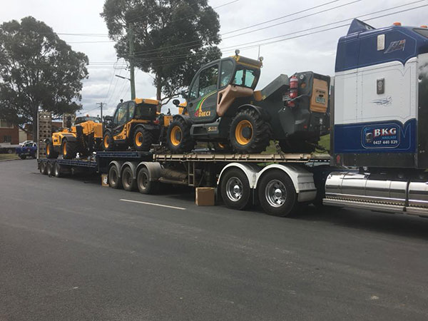 Hi-Range-Crane-Hire-Fleet-telehandler-EWP-float-Campbelltown