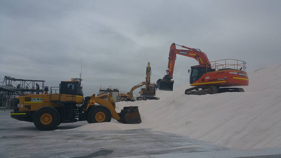 OCON Services front loader and excavator on site