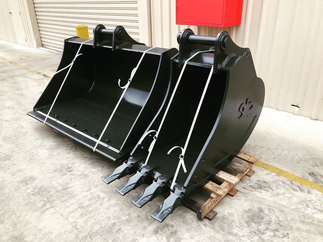 Yellow Hire attachments (2)