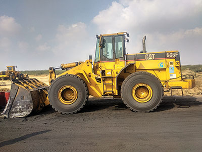Yellow Hire-32T-Wheeled-Loader-Hire-2-Victoria