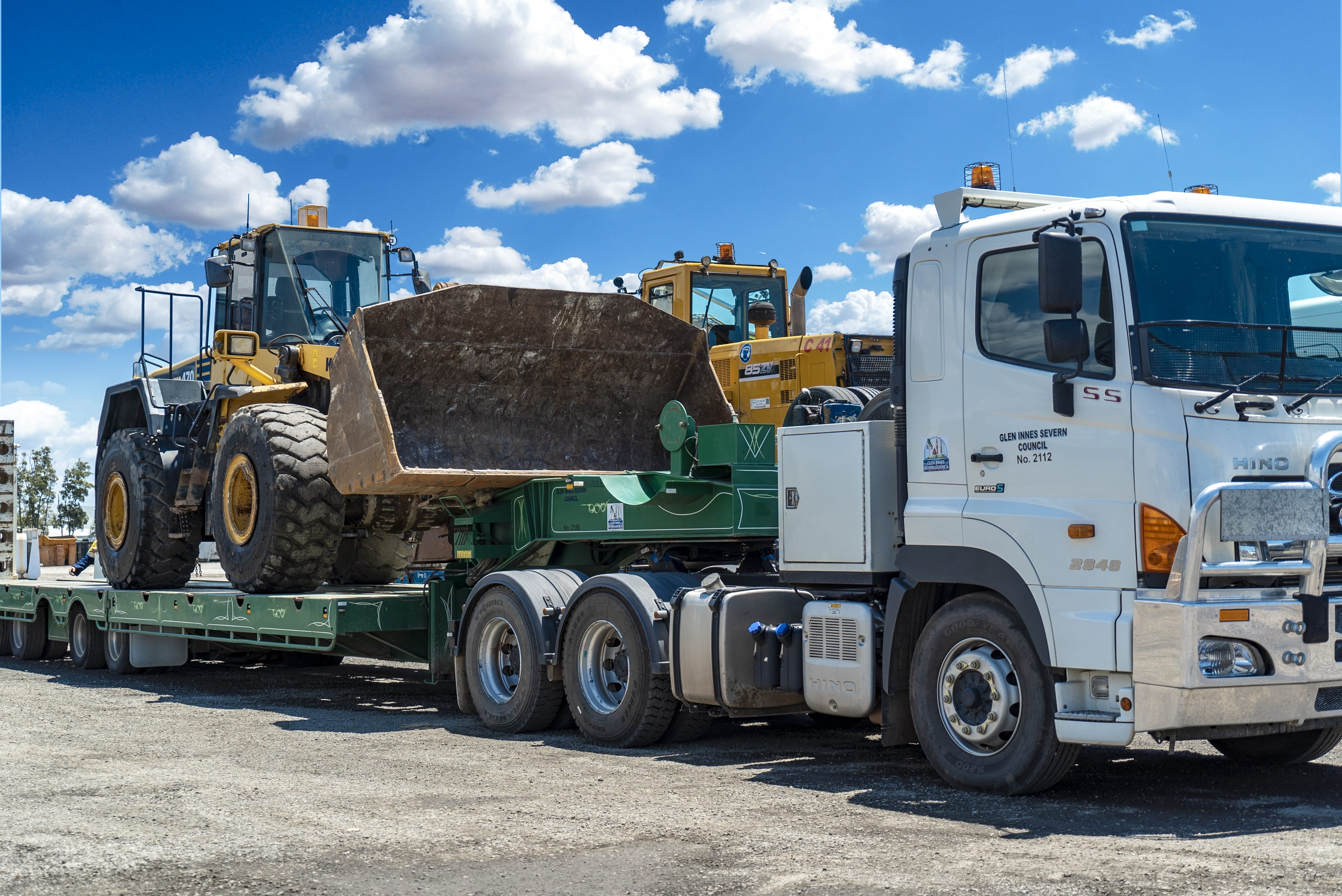 Byrne-Resources-Group-crushing-doxer-tipper-excavator