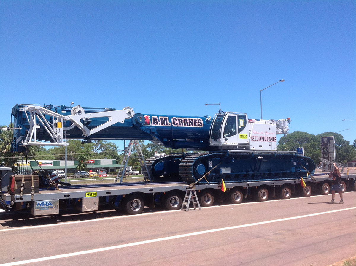 280T Crawler Crane Hire QLD & NT A.M. Cranes & Rigging