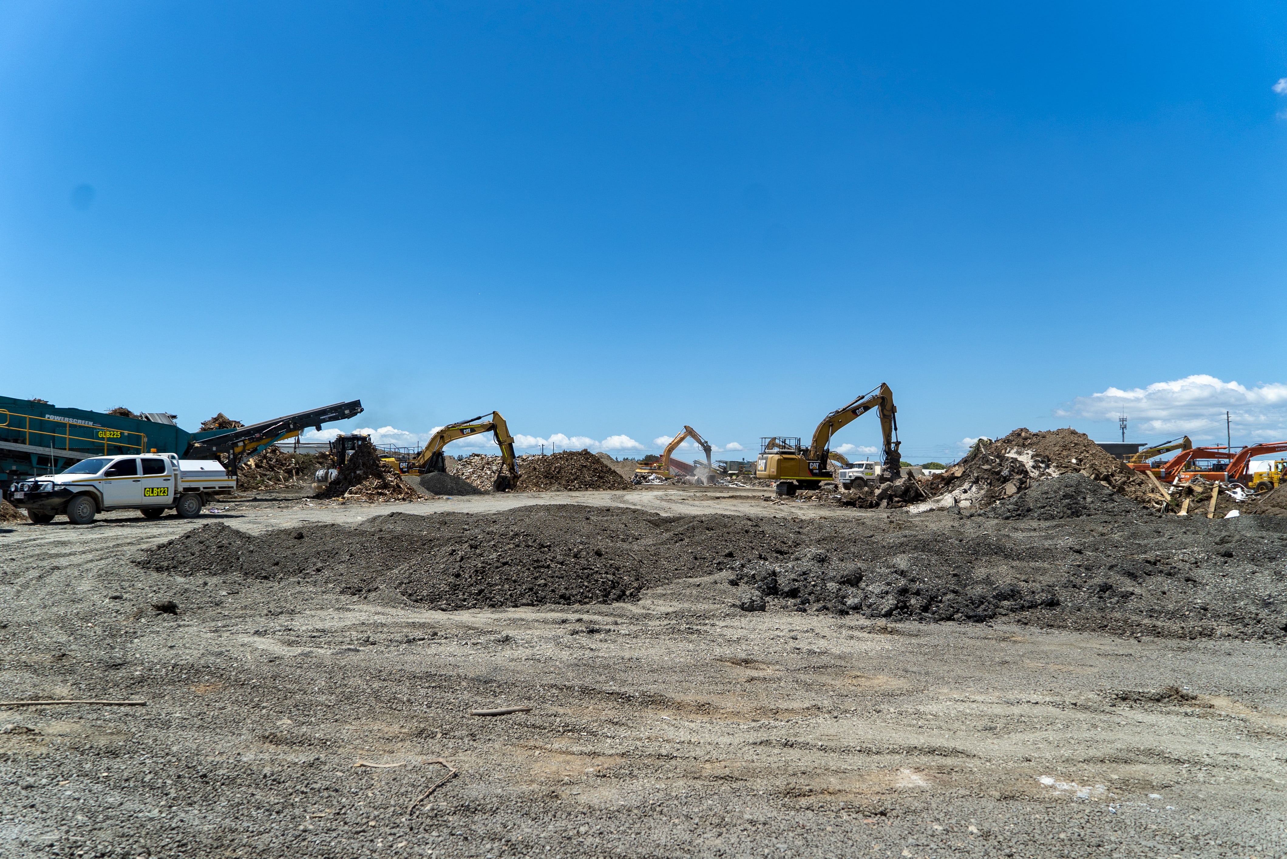 Byrne-Resources-Group-excavator-rock-breaker-attachment