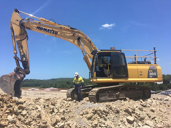 C S Bond Earthmoving Excavator Hire Buderim