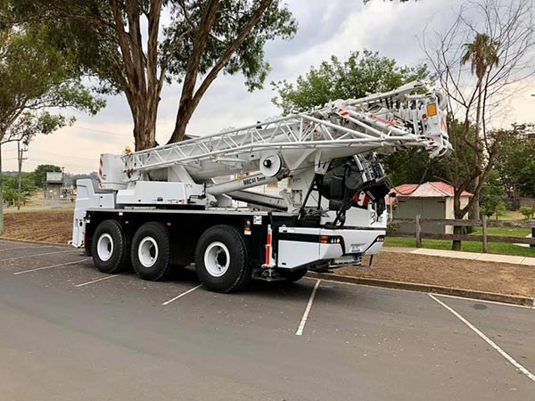 Maximus Cranes reliable mobile crane hire maintenance and hire