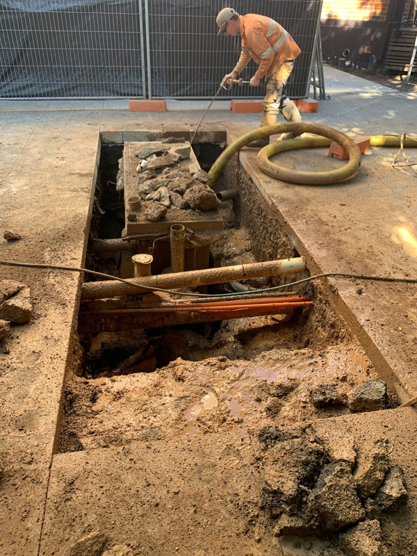 How Do Vacuum Trucks Work? Vac2U